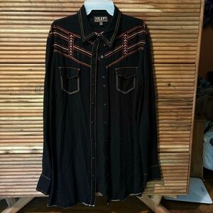 Red and Black Western Casual Button Down Shirt with Embroidery
